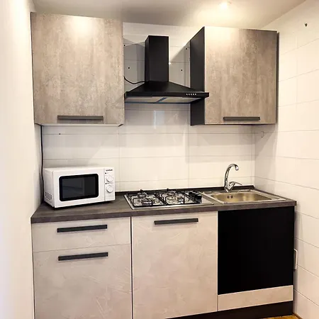 Apricot House Apartment *