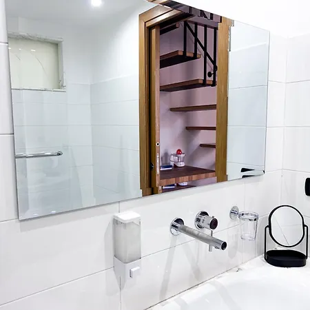 Apricot House Apartment